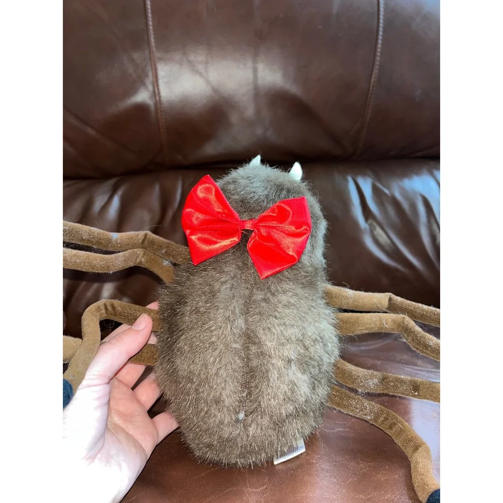Creepy Cute Plush Spider Toy Red Bow Eyes Tongue Halloween Decor‎